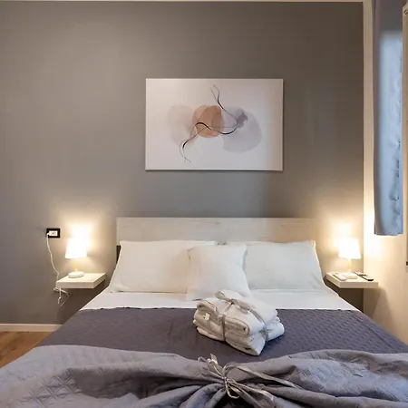 Modern - Colosseo 10 Min Apartmán