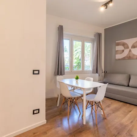 Modern - Colosseo 10 Min Apartmán Řím